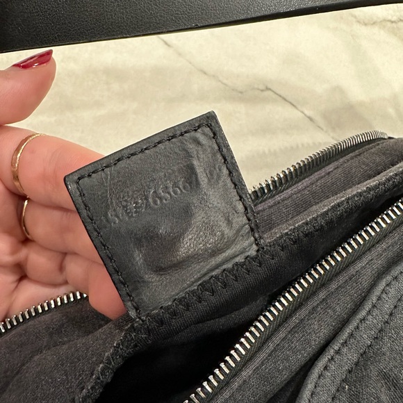 AUTHENTIC VINTAGE FENDI - Picture 9 of 10